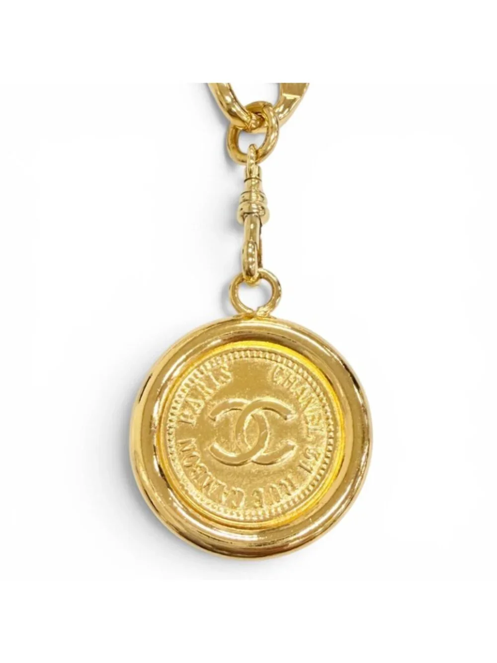 Chanel Vintage 31 Rue Cambon CC Logo Coin Motif Chain Belt Gold